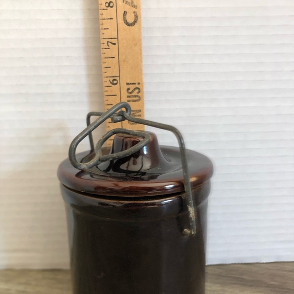 Vtg Stoneware Crock with Bail Lock - Picture 8 of 14